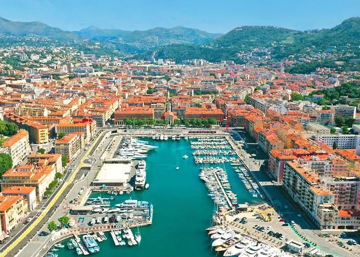 Le Delfino Port De Nice