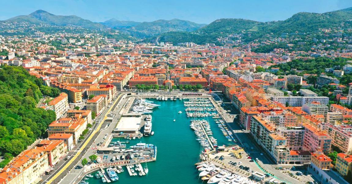 Superbe Proche Du Port De Nizza